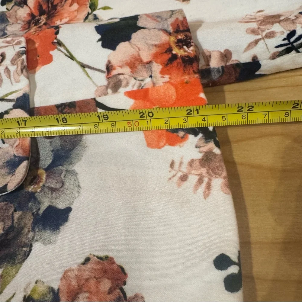 Michel Large Floral Blazer in White and Orange Floral - Picture 8 of 12